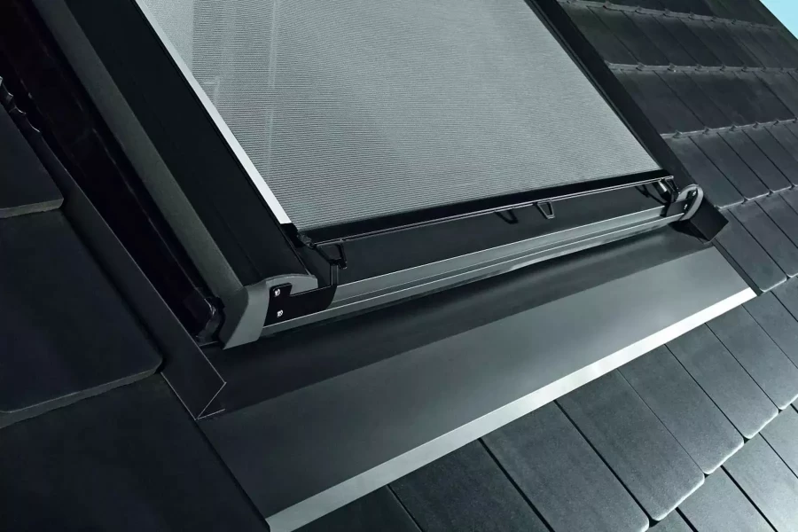 Купить Окно мансардное Roto Designo R68C H200 ThermoBlock WD в Екатеринбурге
