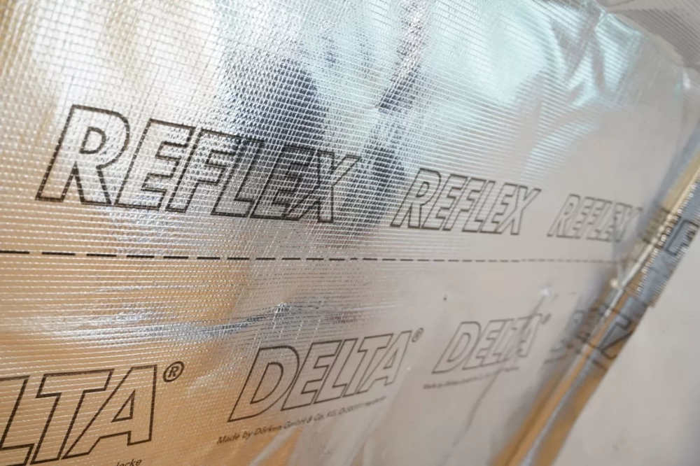 Купить DELTA®-REFLEX пароизоляционная плёнка с алюминиевым рефлексным слоем в Екатеринбурге