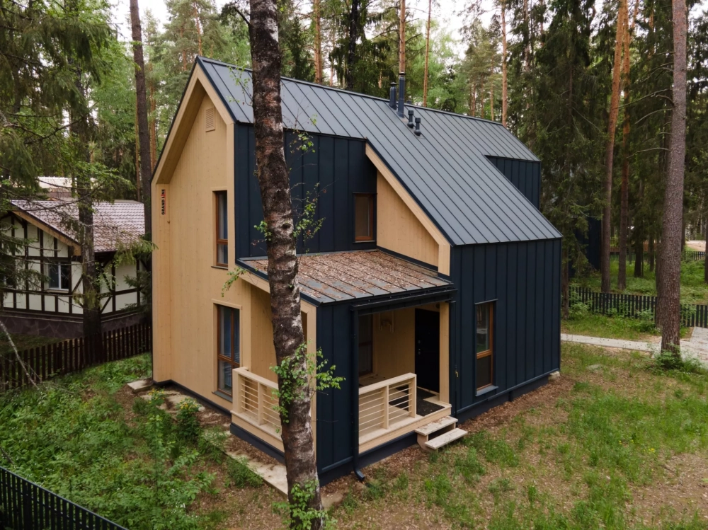 Купить Кликфальц Grand Line с пленкой на замках с поурытием Satin Matt в Екатеринбурге