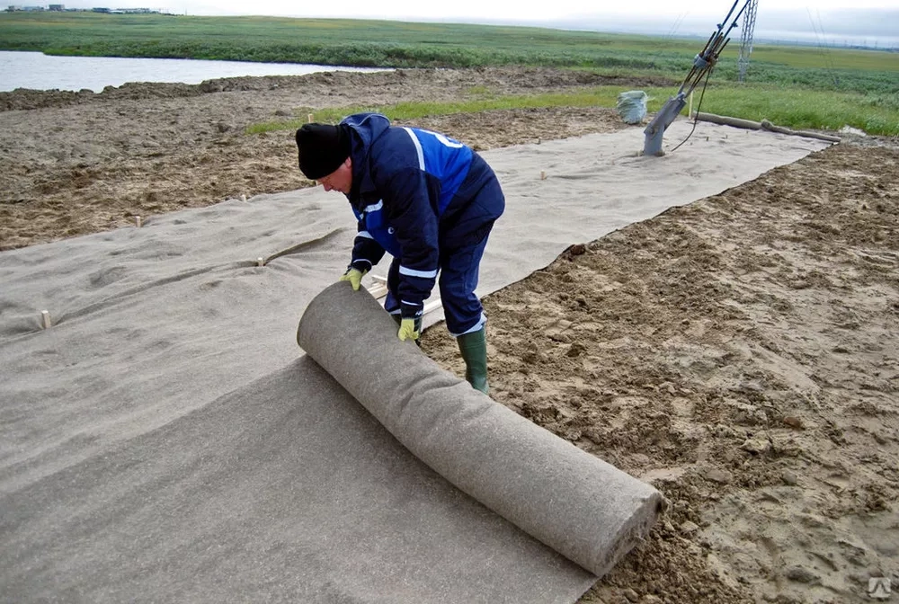 Купить Геотекстиль ГЕОКОМ Д-300 в Екатеринбурге